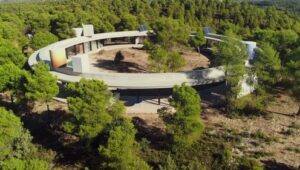 The World’s Most Extraordinary Homes: 2×5