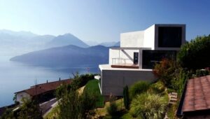 The World’s Most Extraordinary Homes: 2×2